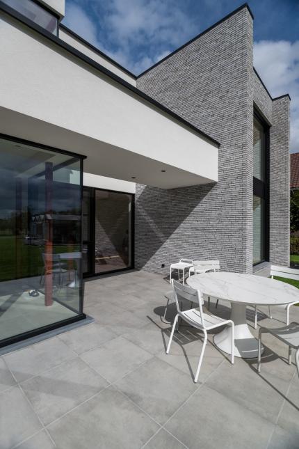Multibat - Mooie villa in combinatie van gevelsteen & crepi Multibat - Mooie villa in combinatie van gevelsteen & crepi