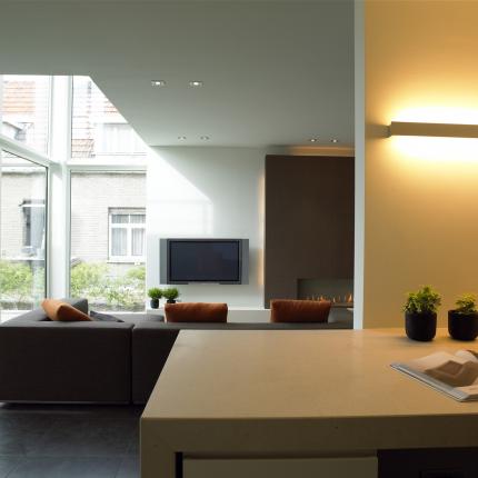 Interieur leefruimte met open vide