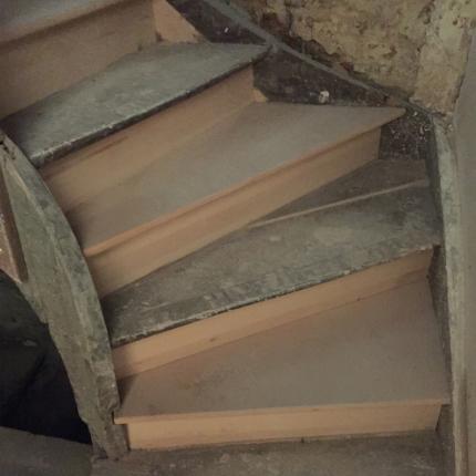 Inpassen ontbrekende stukken in originele trap