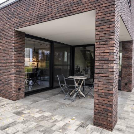 MULTIBAT - House with a view