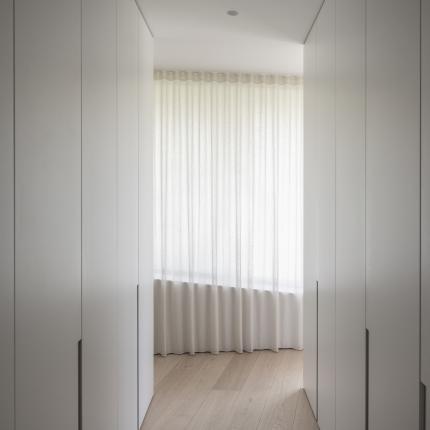 Uitgepuurde details in het interieur
