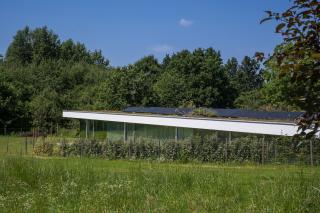 Villa die opgaat in zijn omgeving Villa die opgaat in zijn omgeving