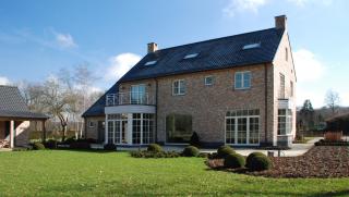 Klassieke villa met klassieke materialen