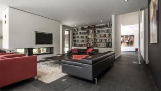 Multibat, moderne strakke villa met doorgedreven volumespel