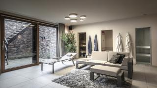 Multibat, moderne strakke villa met doorgedreven volumespel