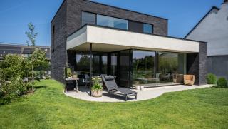 Multibat achtergevel met terras